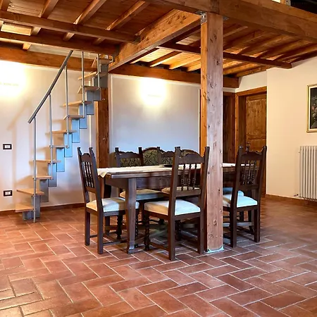 Palazzo Minelli مزرعة للإقامة