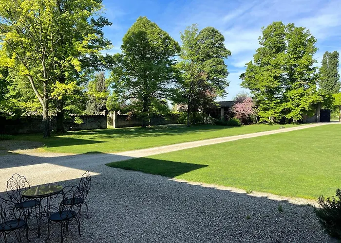 Palazzo Minelli Gospodarstwo agroturystyczne *