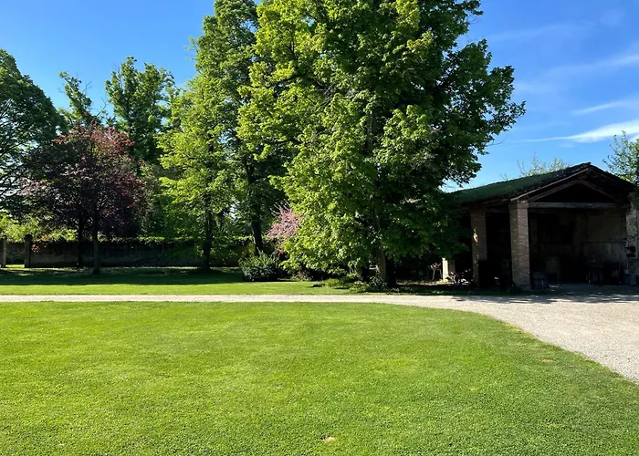 米内利广场酒店 农家乐 Sala Bolognese