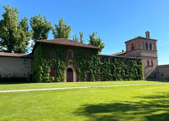 米内利广场酒店 * Sala Bolognese