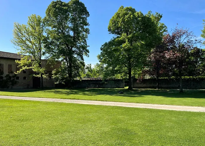 米内利广场酒店 农家乐 Sala Bolognese